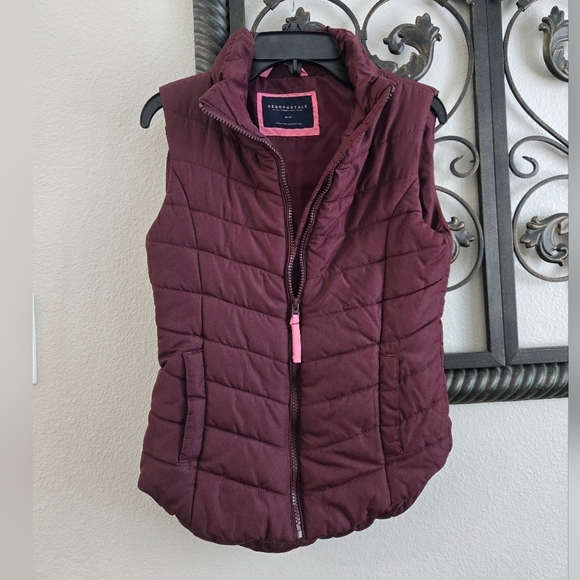 Aeropostle Plum Quilted Puffer Vest - Picture 1 of 6